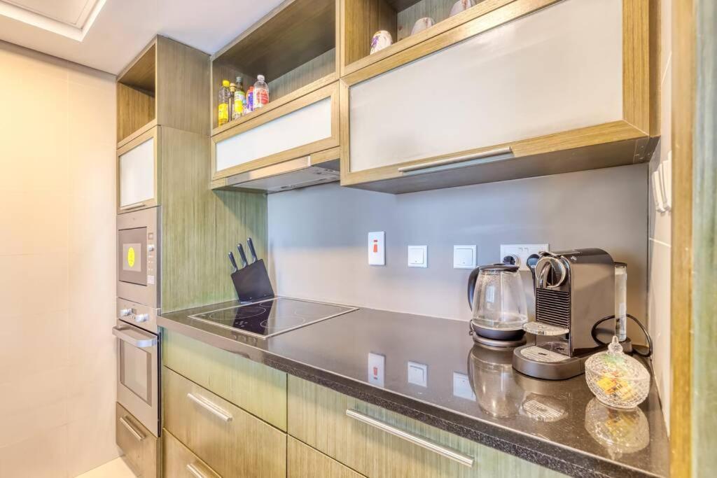 Xanadubai Loft Tower - Your Home Away From Home In Downtown Dubai! Dış mekan fotoğraf