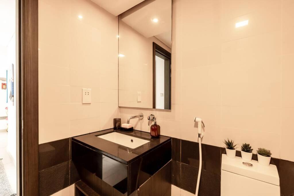 Xanadubai Loft Tower - Your Home Away From Home In Downtown Dubai! Dış mekan fotoğraf